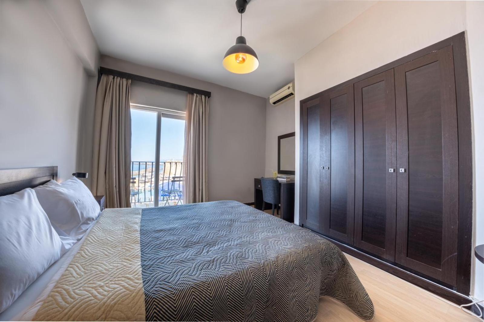 Kyrenia British Harbour Hotel Buitenkant foto