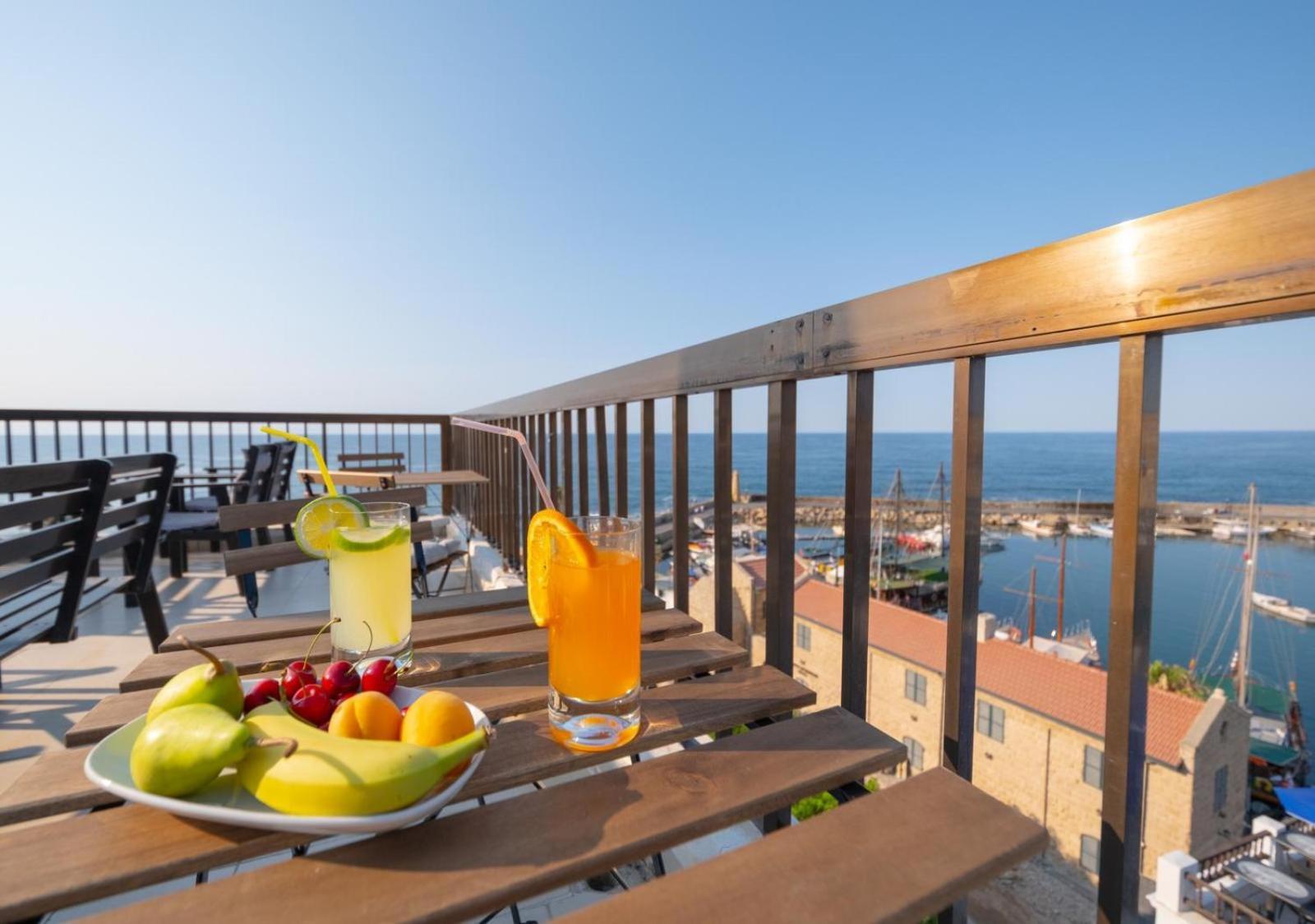 Kyrenia British Harbour Hotel Buitenkant foto