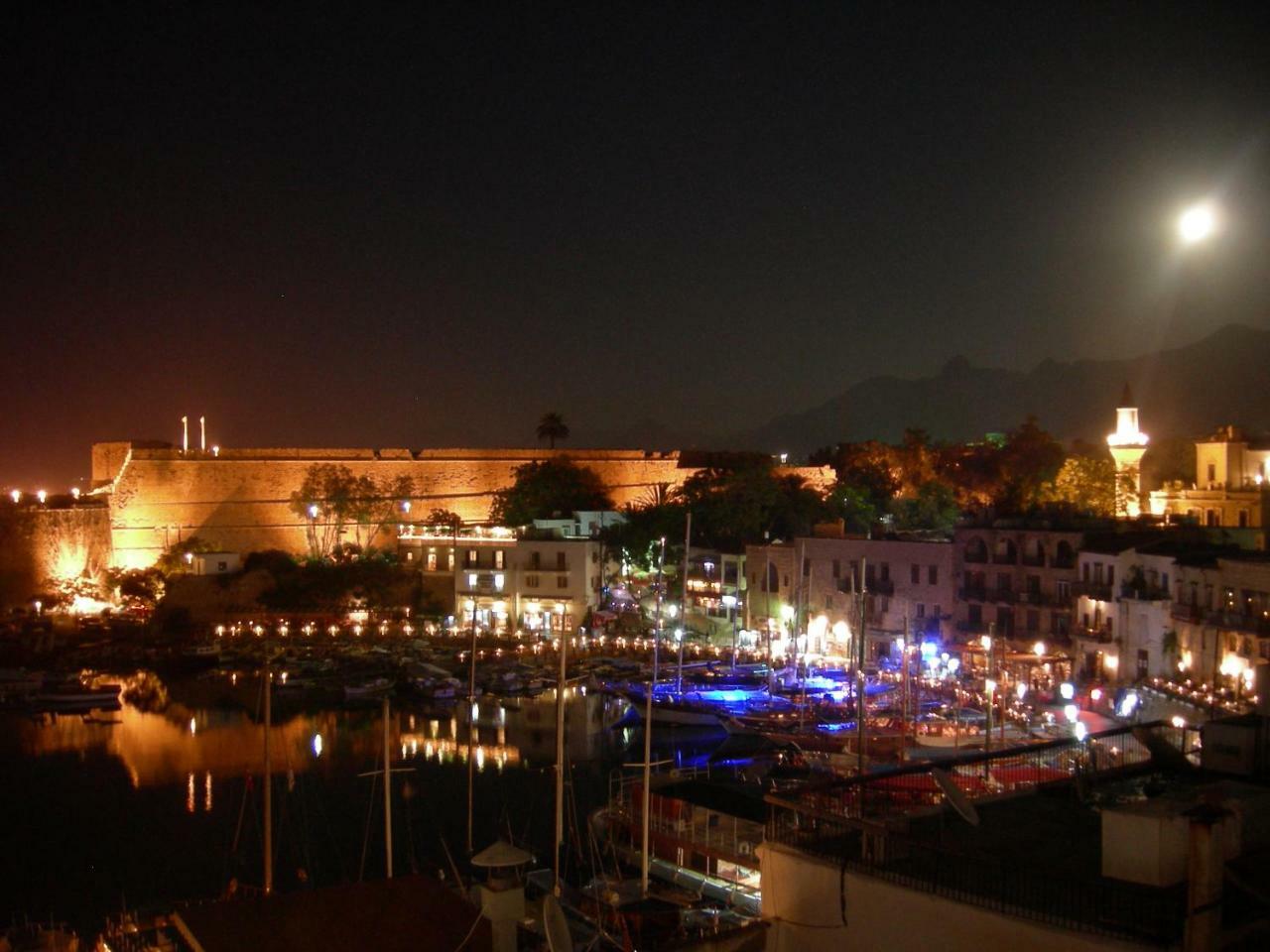 Kyrenia British Harbour Hotel Buitenkant foto