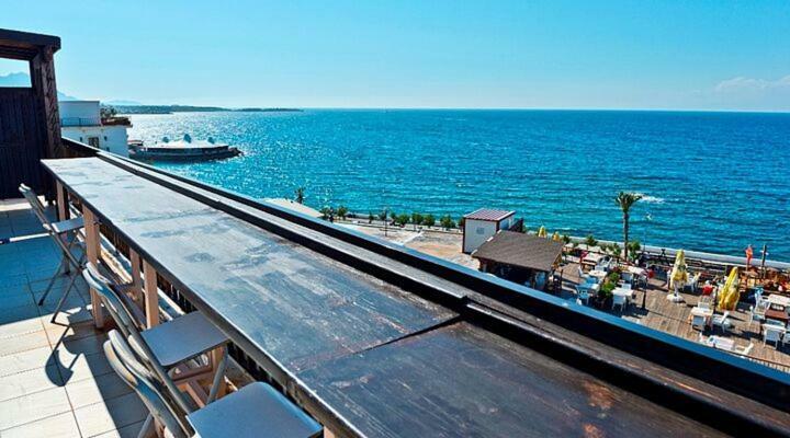 Kyrenia British Harbour Hotel Buitenkant foto