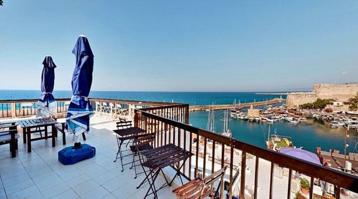 Kyrenia British Harbour Hotel Buitenkant foto